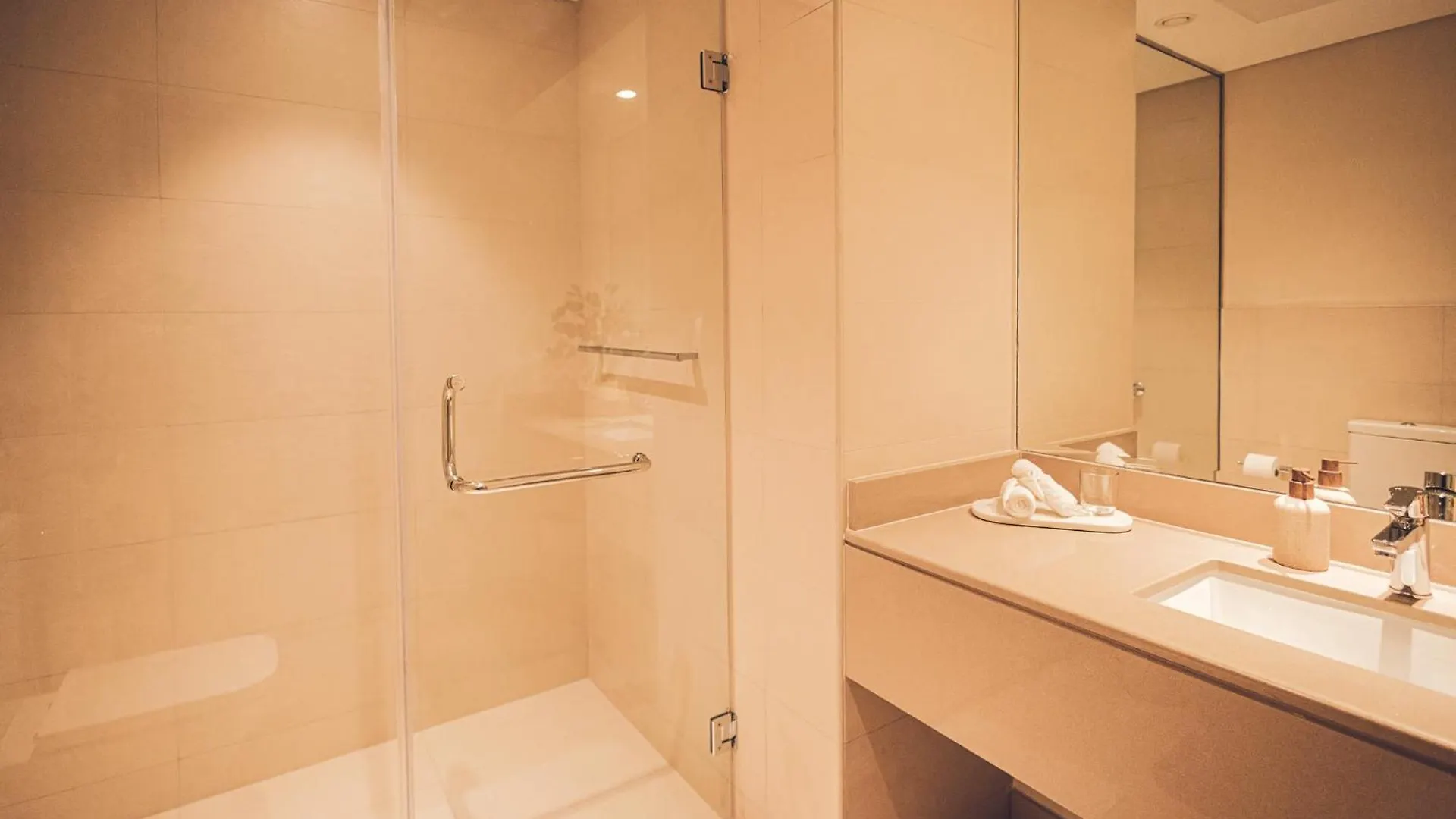 阿布扎比Voyage'S Stylish 1Br At Waters Edge公寓 阿布扎比