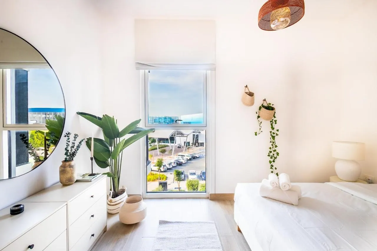 شقة Voyage'S Stylish 1Br At Waters Edge أبو ظبي